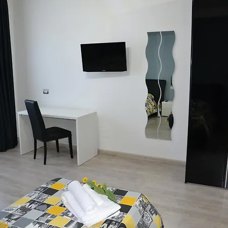 Bed and Breakfast Fly In The World *