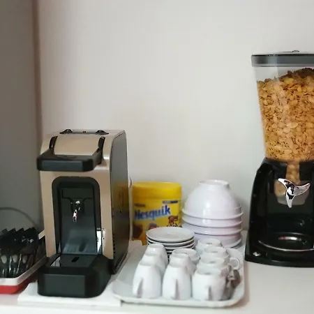 Fly In The World Bed and Breakfast